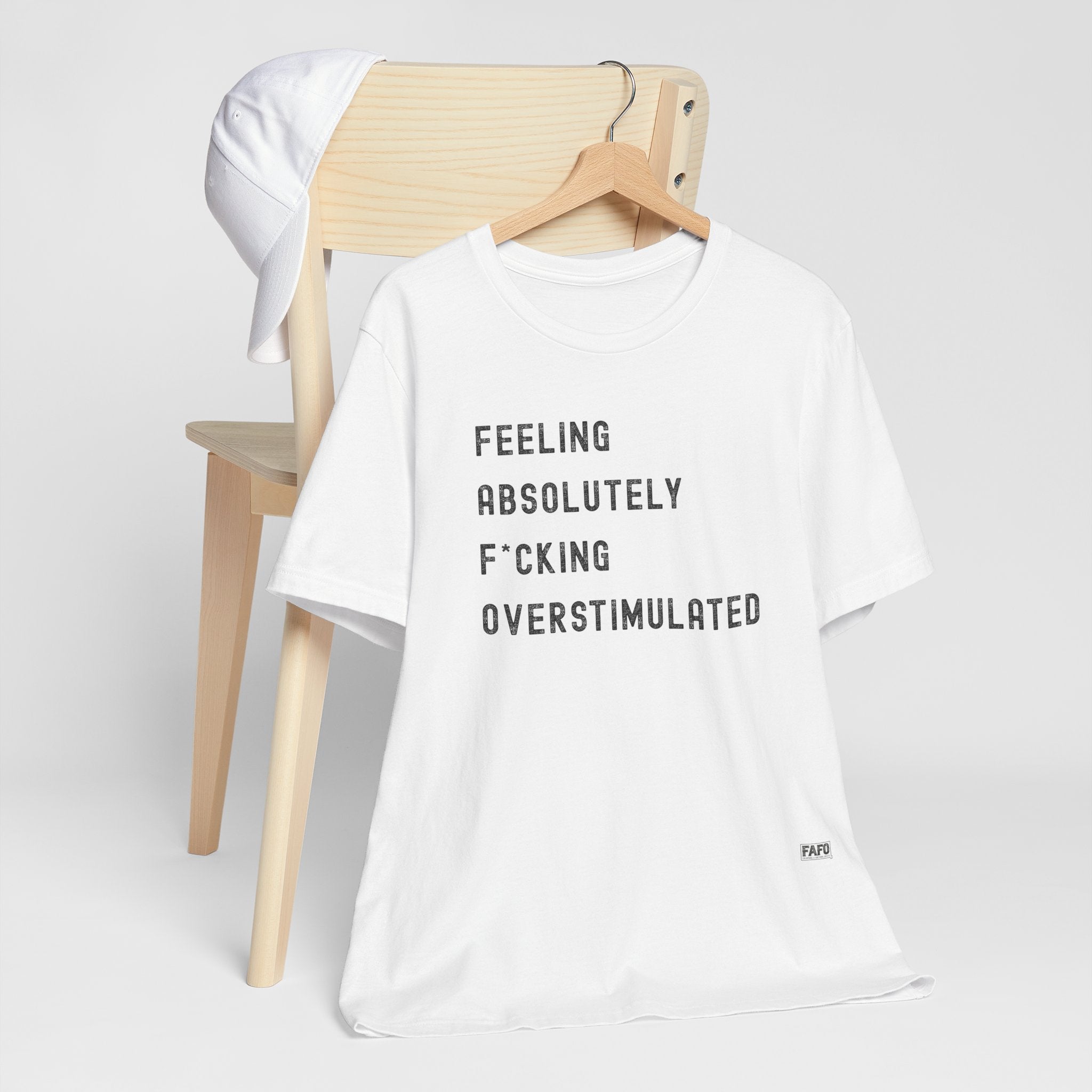 T-Shirt with design - product image