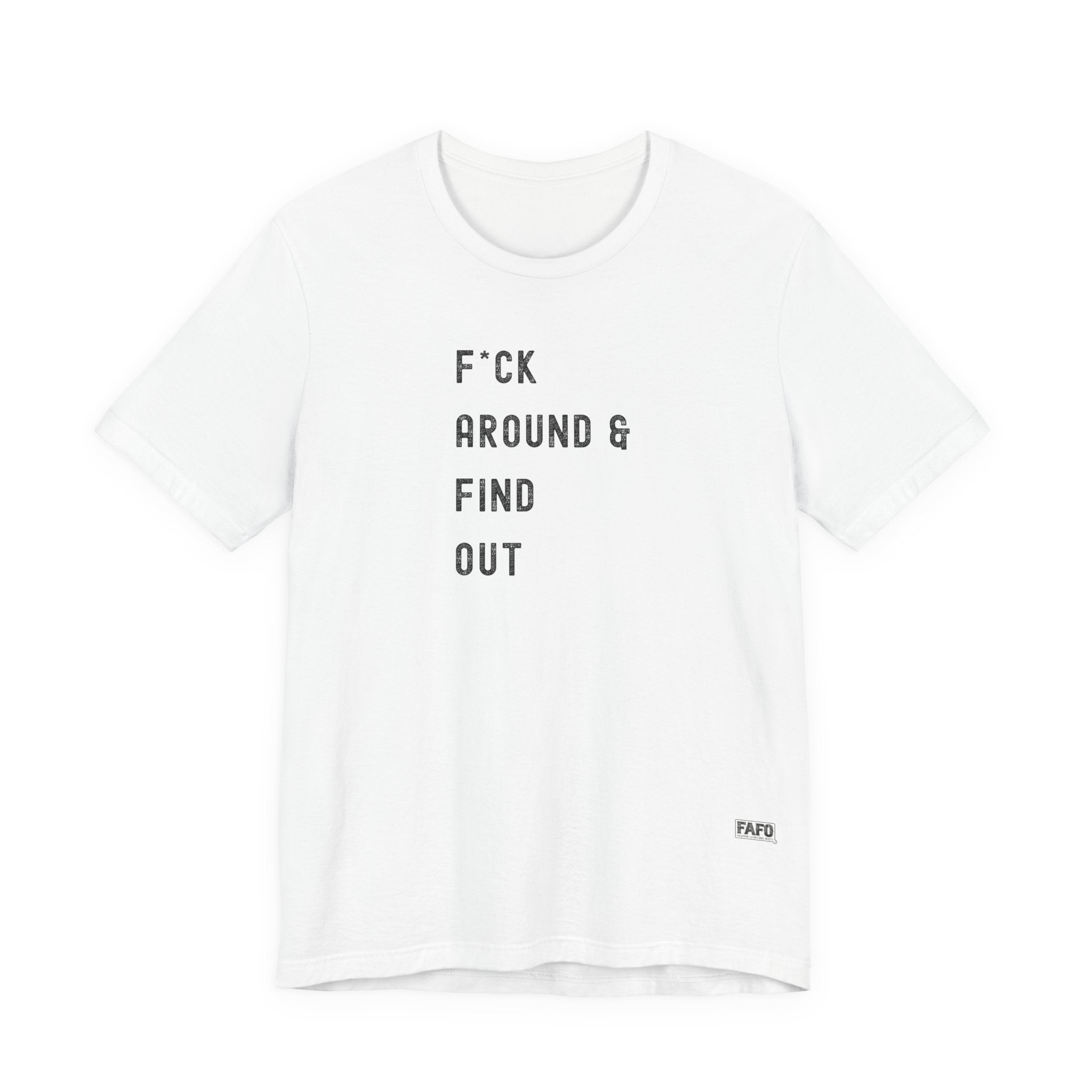 T-Shirt with design - product image