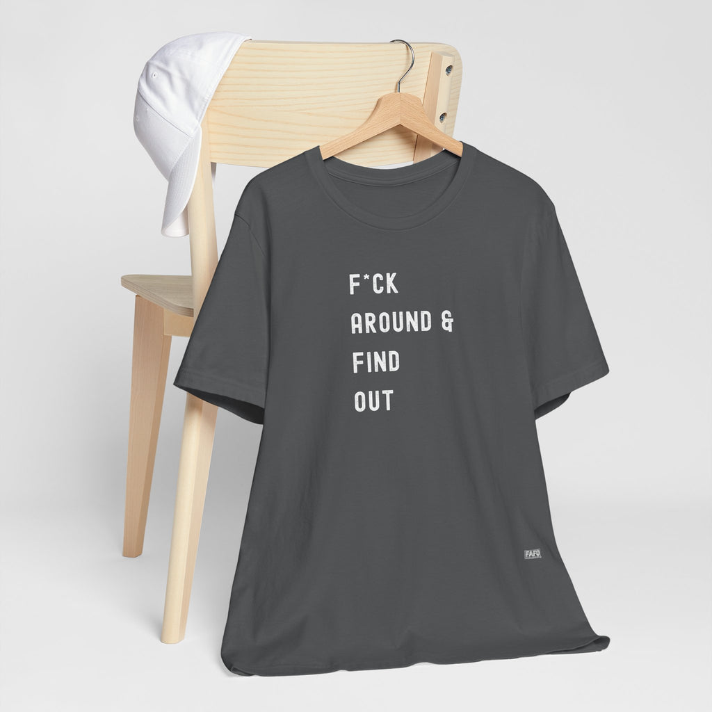 T-Shirt with design - product image