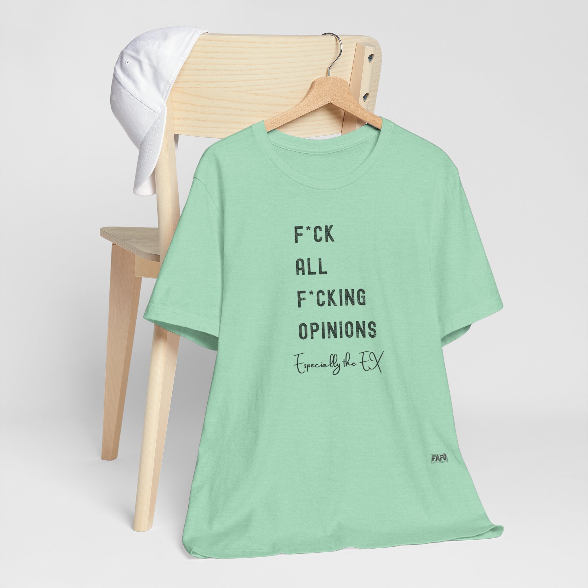 T-Shirt with design - product image
